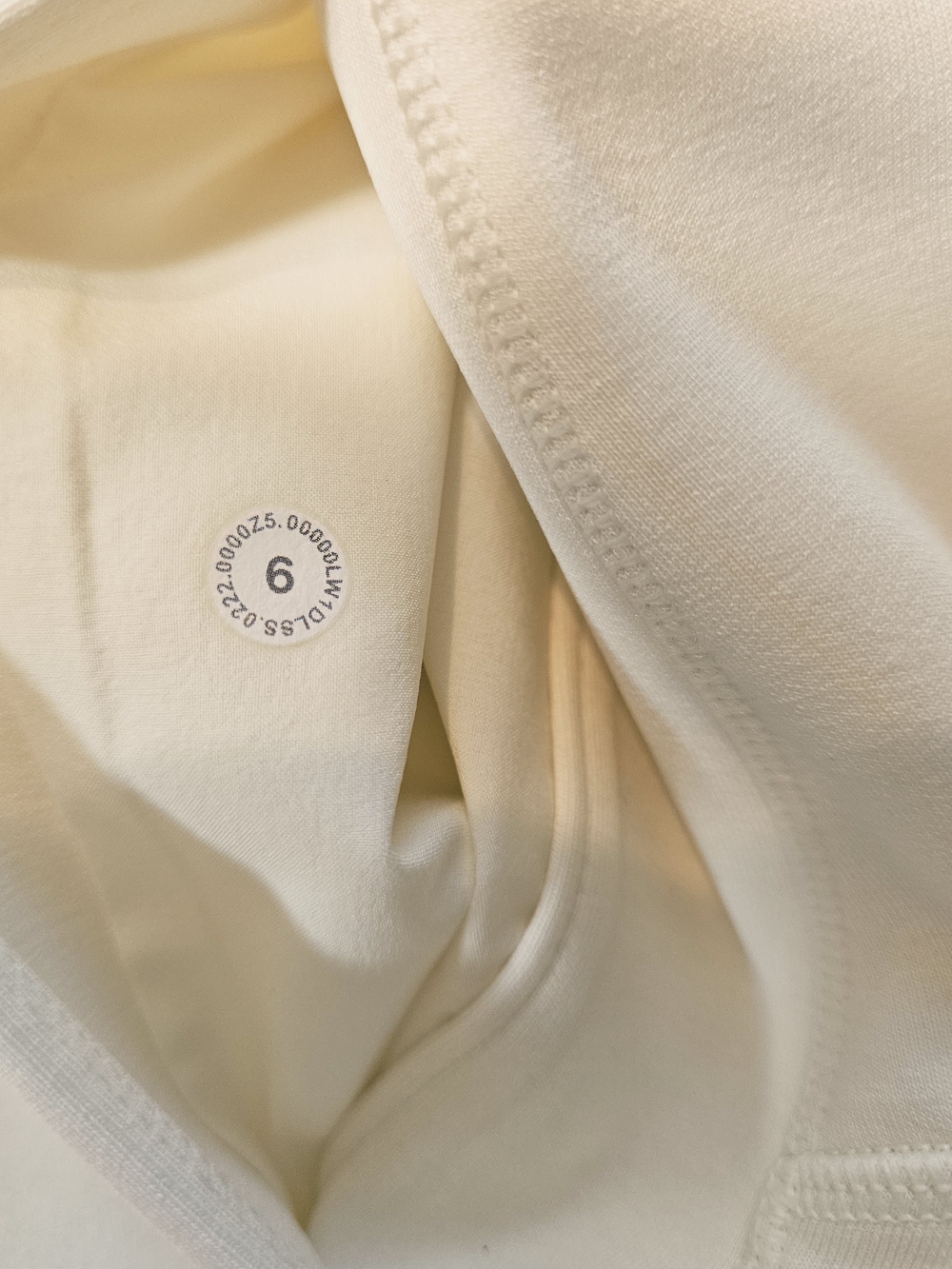 Lululemon Softstreme Back In Action Dress Lemon Sorbet Cream Mini Size 6 LW1DLSS - Picture 13 of 16